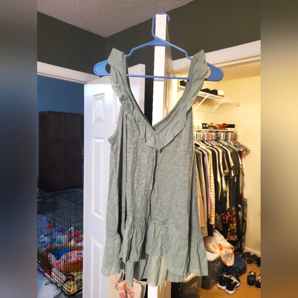 AEO Sage Green Ruffle V-Neck Sleeveless Top